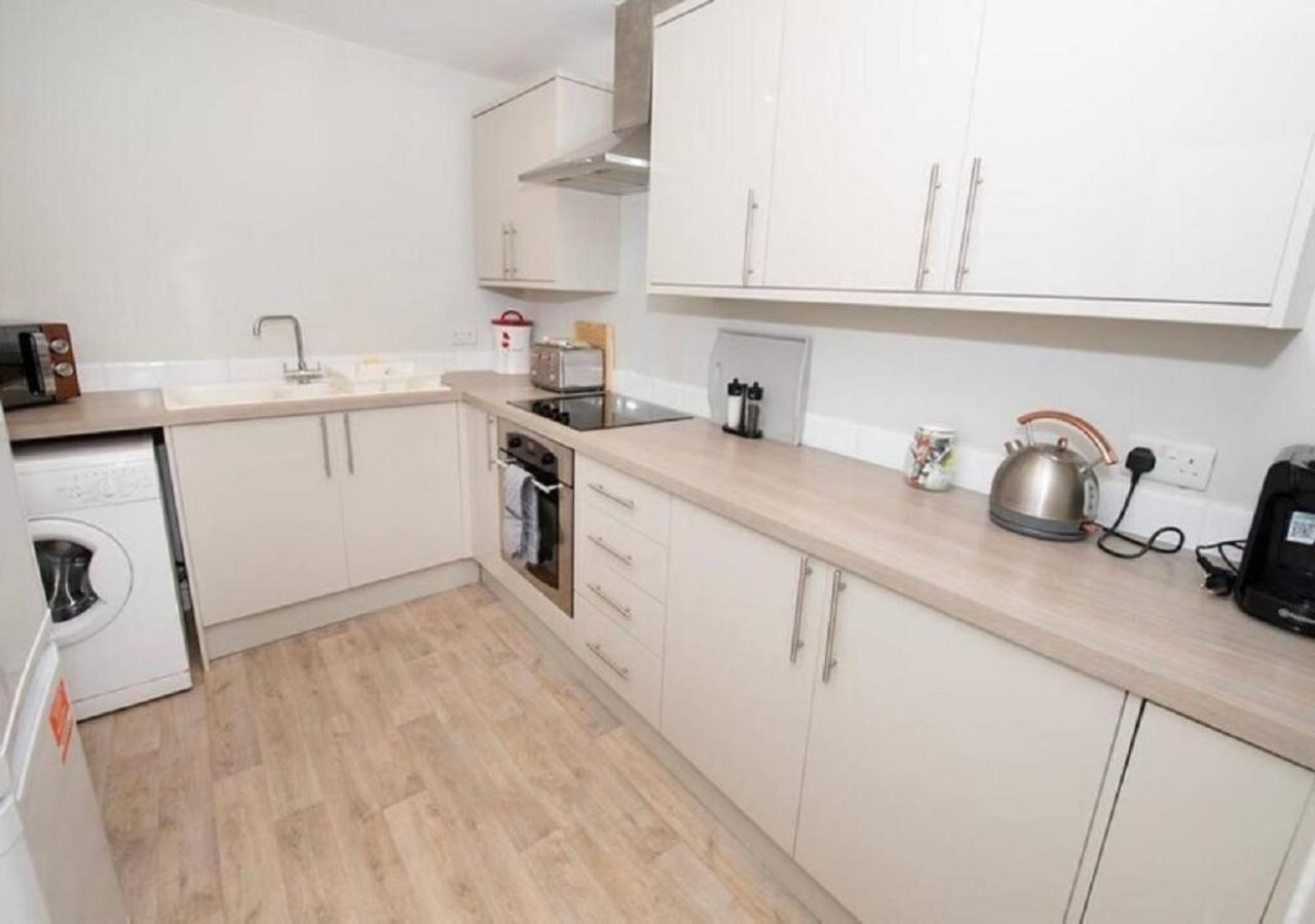 Pelican-Stylish 2-Bed Apartment Close To Beach & Town Σκάρμπορο Εξωτερικό φωτογραφία