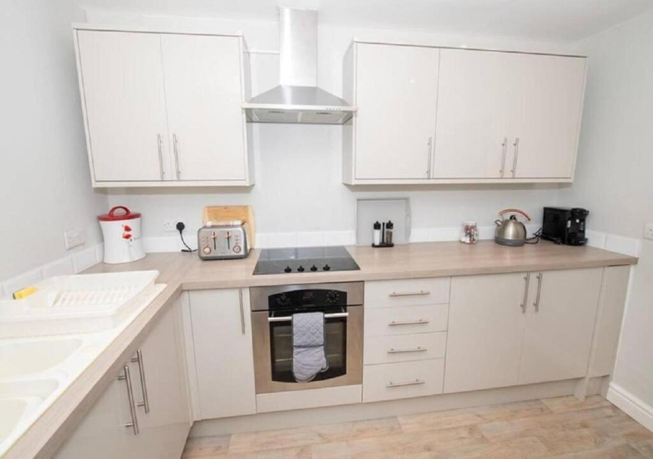 Pelican-Stylish 2-Bed Apartment Close To Beach & Town Σκάρμπορο Εξωτερικό φωτογραφία
